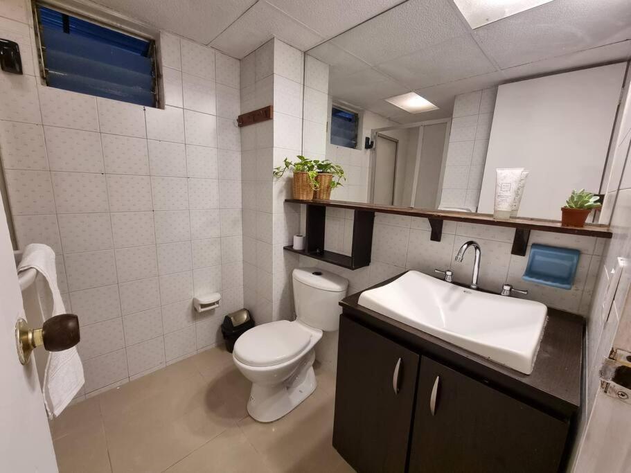 Apartament El Jardin De Manila Medellín Zewnętrze zdjęcie