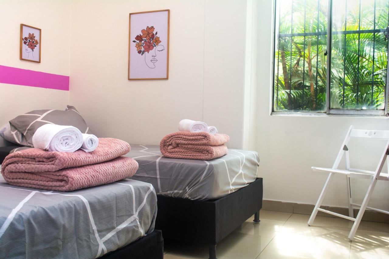 Apartament El Jardin De Manila Medellín Zewnętrze zdjęcie
